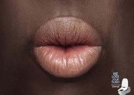 欧美Coway马桶自动清洗平面广告：带亲吻吸附功能