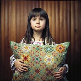 波兰摄影师Jacek Gasiorowski：可爱儿童魅力眼神人像摄影