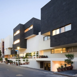 西班牙和科威特的AGI建筑师-三口之家大楼