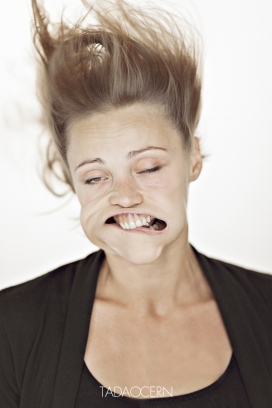 Blow Job严重变形的人像表情-澳大利亚Tadao Cern摄影师作品