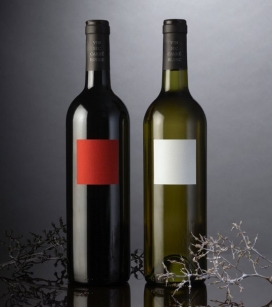 “双雄”Carre Rouge & Blanc酒包装欣赏