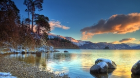 高清晰国外漂亮的冬季自然景观壁纸