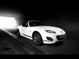 高清晰2012白色mazda马自达MX-5-KURO-特别版汽车壁纸