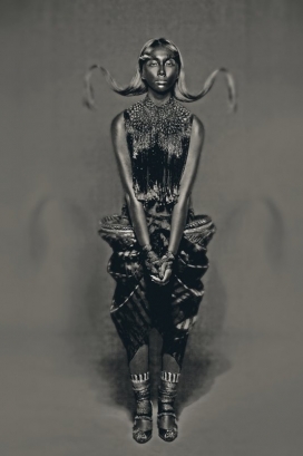 Incognito铜色“木乃伊”-印度Sara Capela摄影师黑白人像彩妆作品