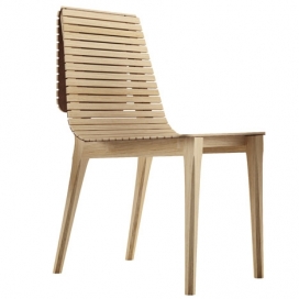 巴黎家居装饰博览会展示的轧辊板条木椅架-Noé Duchaufour设计师作品