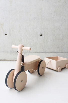 线条简洁雕花木制玩具-灵感来自于斯堪的纳维亚半岛