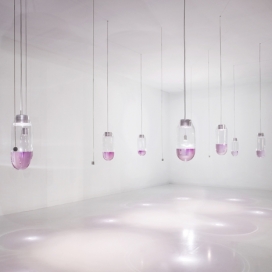迈阿密2013设计展-高科技的3D绘图照明-设计大师打造的从运动风到投影光抽象图案手工吹制的玻璃容器灯