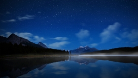 星星树海-高清晰山上夜晚美景