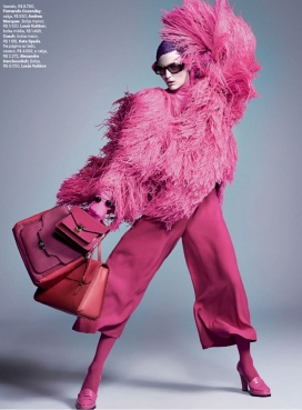 时尚的玫瑰单色-粉红佳人-Vogue巴西2014-3月