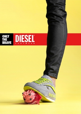Diesel Footwear牛仔裤平面广告