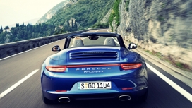 蓝色保时捷911-carrera-4s跑车壁纸