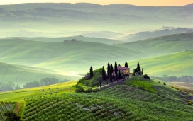 意大利托斯卡纳唯美绿色小山丘壁纸下载
