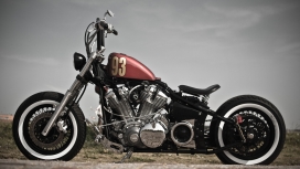 高清晰雅马哈XV1600摩托车壁纸