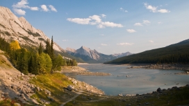 高山湖壁纸