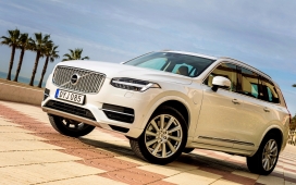 高清晰2015白色VOLVO沃尔沃XC90越野车侧面壁纸