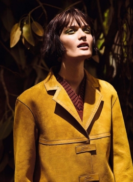Harper Bazaar德国秋装-花边绣古琦秋季长袍，丰富多彩的样子