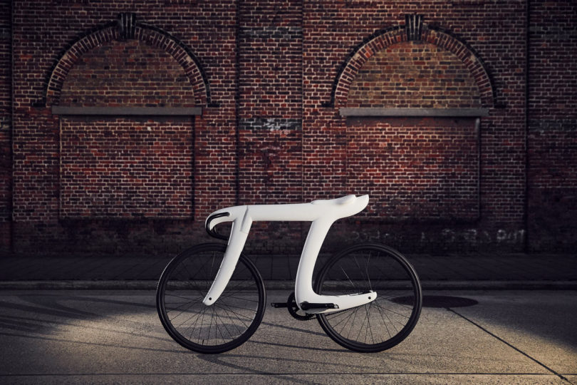 thepi黑白时尚自行车一个固定齿轮的自行车以手工制作碳纤维车架π