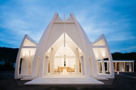 泰国苏梅岛,圣母玛利亚基督教堂建筑设计