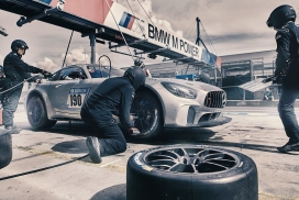 PIT STOP-梅赛德斯AMG GT GT4