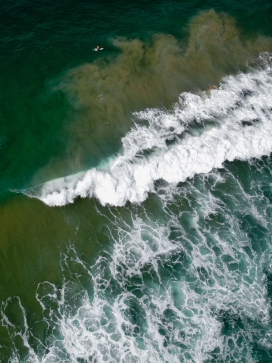 高清晰海滩波浪壁纸