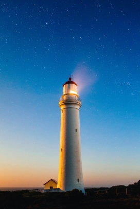 灯塔夜景壁纸