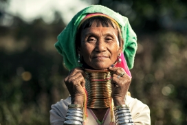 Myanmar-缅甸步岛长颈族妇女人物肖像