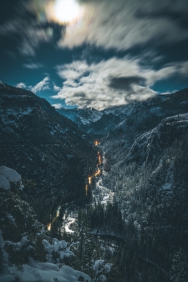 蜿蜒的小火山路