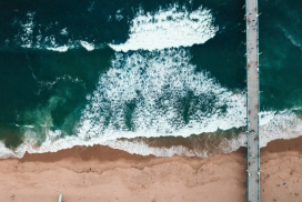 海潮水美景