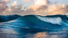 深海巨浪