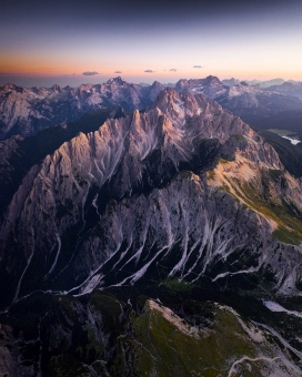 神秘的大山