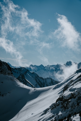 雪山山间风景美图