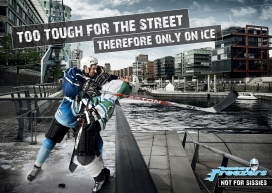 欧美Only on Ice雪地运动保护装备平面广告