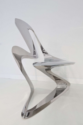 2011年：米兰建筑师Zaha Hadid锯齿形椅设计欣赏