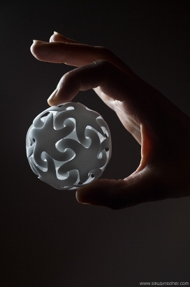 荷兰恩斯赫德Saygin Soher设计师-3D数学方程雕塑