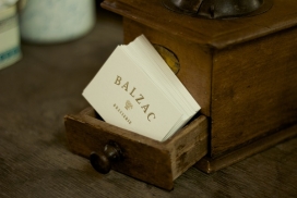 巴尔扎克的小酒馆-品牌设计-新加坡Bravo Company设计师作品