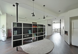 中国台湾设计KC工作室作品-旋转墙壁的公寓，让四个房间，即刻被转换成一个