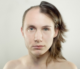 Self-portrait自画像-西班牙巴塞罗那Jekaterina Nikitina摄影师作品