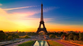 日落在巴黎-埃菲尔铁塔