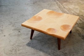 凹型的桌子-手工雕刻手形和碗形