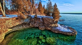 密歇根湖的礁石