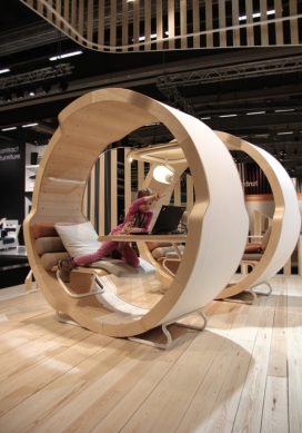 伦敦设计周-圆形摇篮办公空间