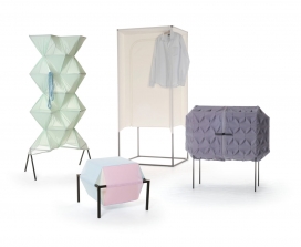 纺织存储-年轻的德国设计师Meike Harde作品-一个衣柜，一张柜以及袋状存储和一个凳子。