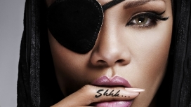 “独眼龙”-巴巴多斯歌手蕾哈娜(Rihanna)高清壁纸