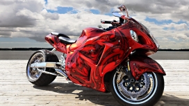 华丽的红色摩托车