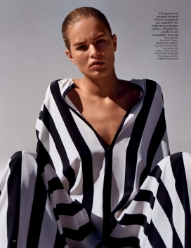 安娜・尤尔斯-Vogue英国-春天大胆的条纹线性时装秀