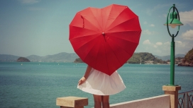 爱心红伞的诱惑背影