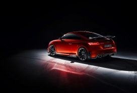 Audi TTRS Coupe-红色奥迪TTRS汽车