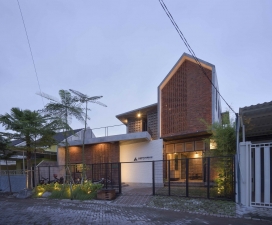 印度尼西亚202平米-与大自然共享的房屋建筑