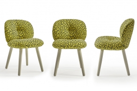 Yonoh为Sancal设计的双腿坐垫沙发-一把兼顾美观和舒适的椅子