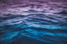 蓝紫色的波浪
